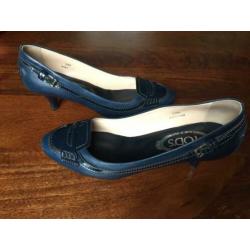 Tod’s donkerblauwe leren pumps maat 38,5