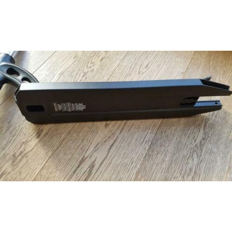 Mgp vx5 team stuntstep deck met fsa headset + mgp vork zwart