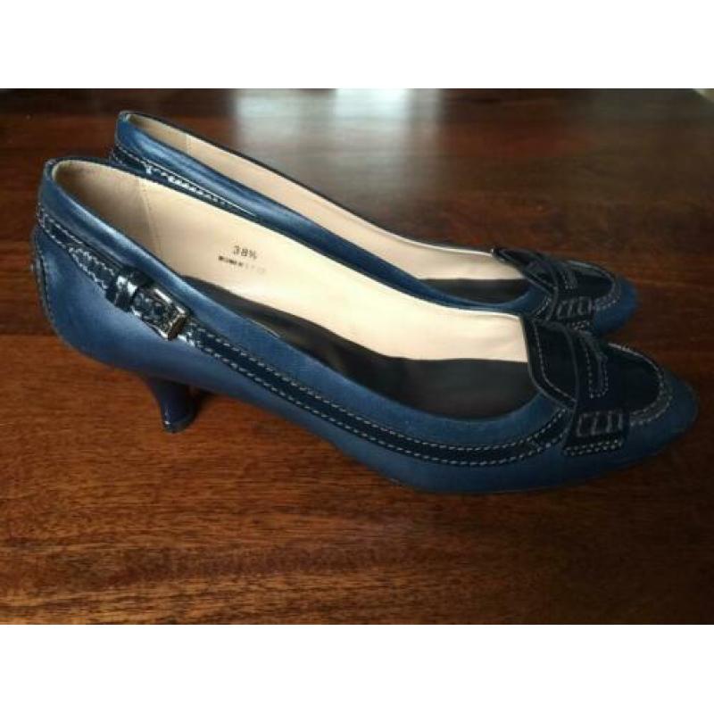 Tod’s donkerblauwe leren pumps maat 38,5