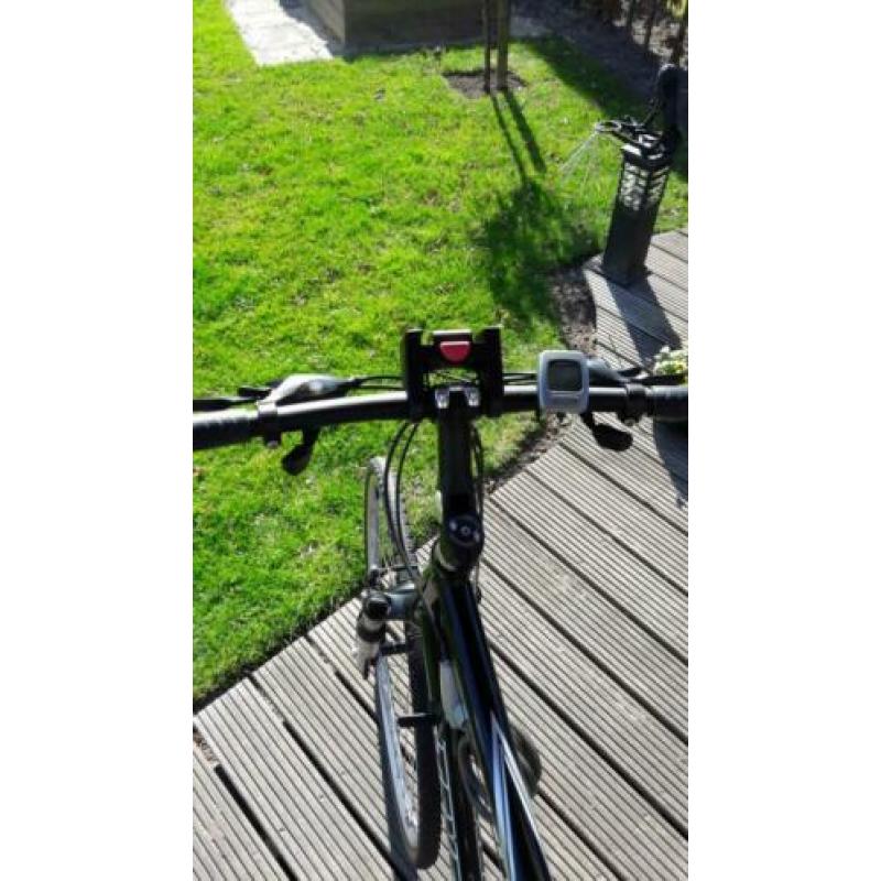 Stevens zwarte fiets 61 cm. Met 24 versnellingen