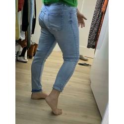 Eksept jeans skinny, mt 33, rafelige onderkant. Strech!