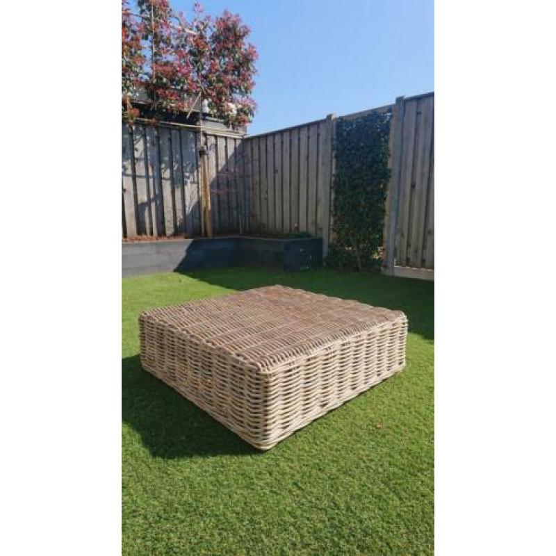 Rotan hoker/tafel