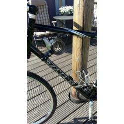 Stevens zwarte fiets 61 cm. Met 24 versnellingen