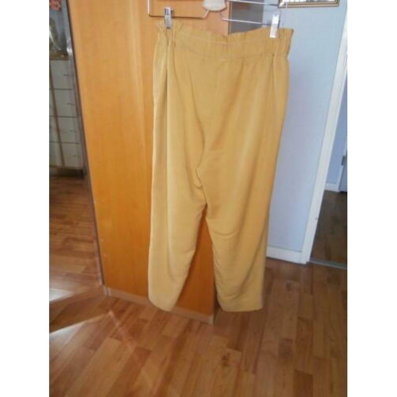 Fijne Zara broek paperback Voorjaars/Zomer mt M