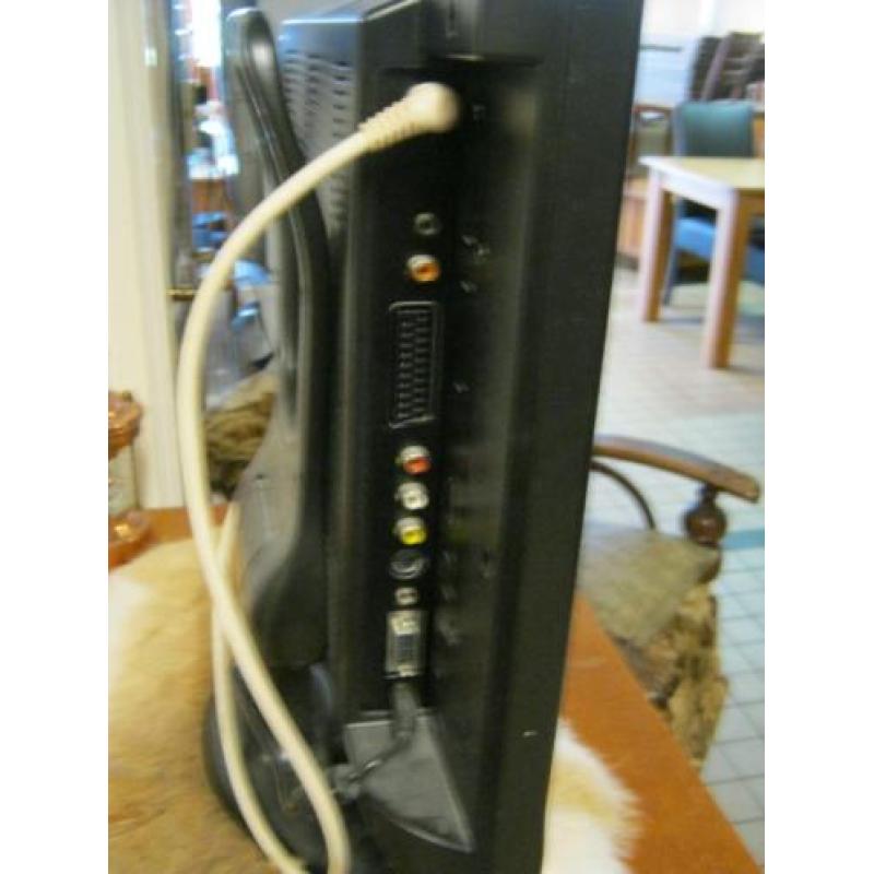 Te koop kleine Tv (monitor) en dvd speler