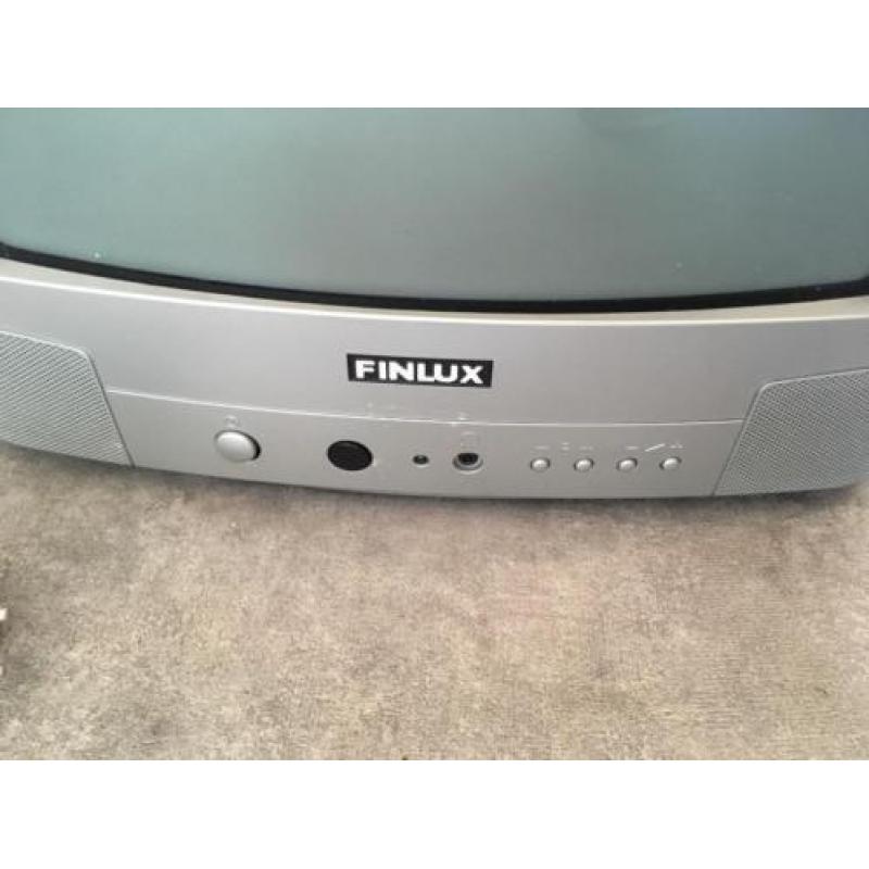 Finlux TV met ophangbeugel