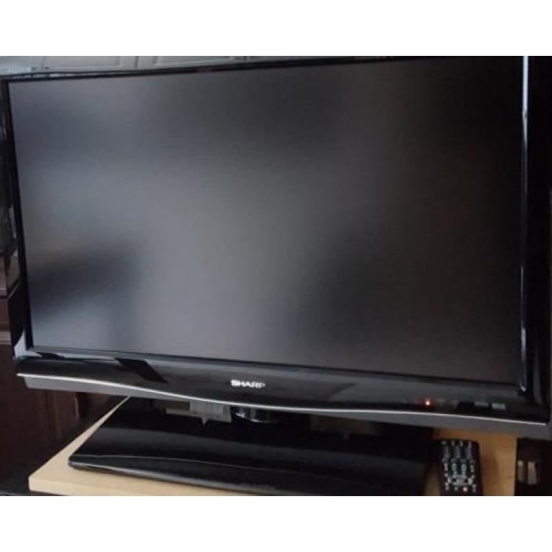 Sharp TV, 32 inch. hdmi en usb