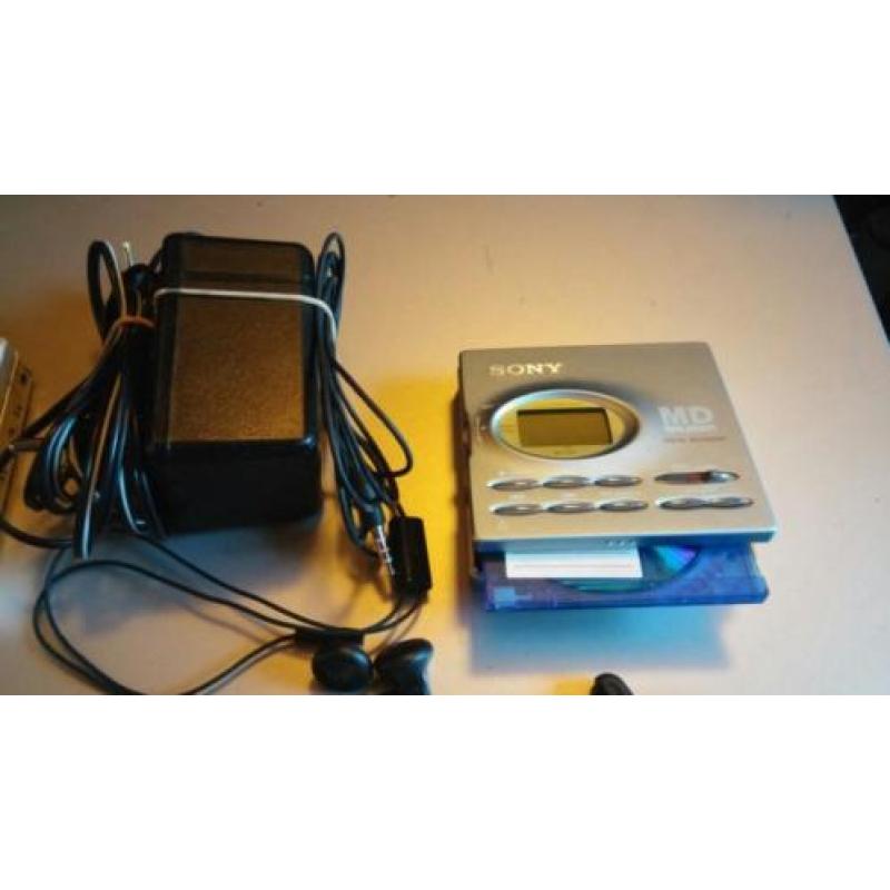 Sony MD recorder MZ-R91 & Sharp MD-MT180
