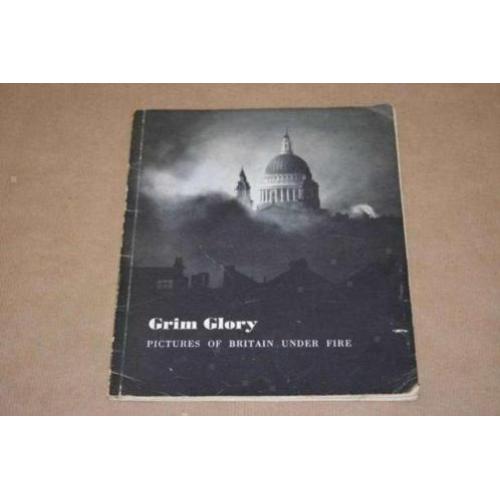 Fotoboek - Pictures of Britain under fire - 1941 !!