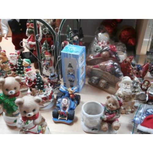 Partij Kerst spullen 83 stuks