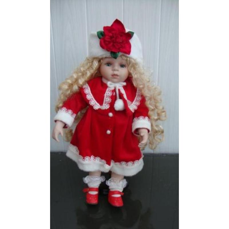 porseleine kerstpop met standaard 40cm