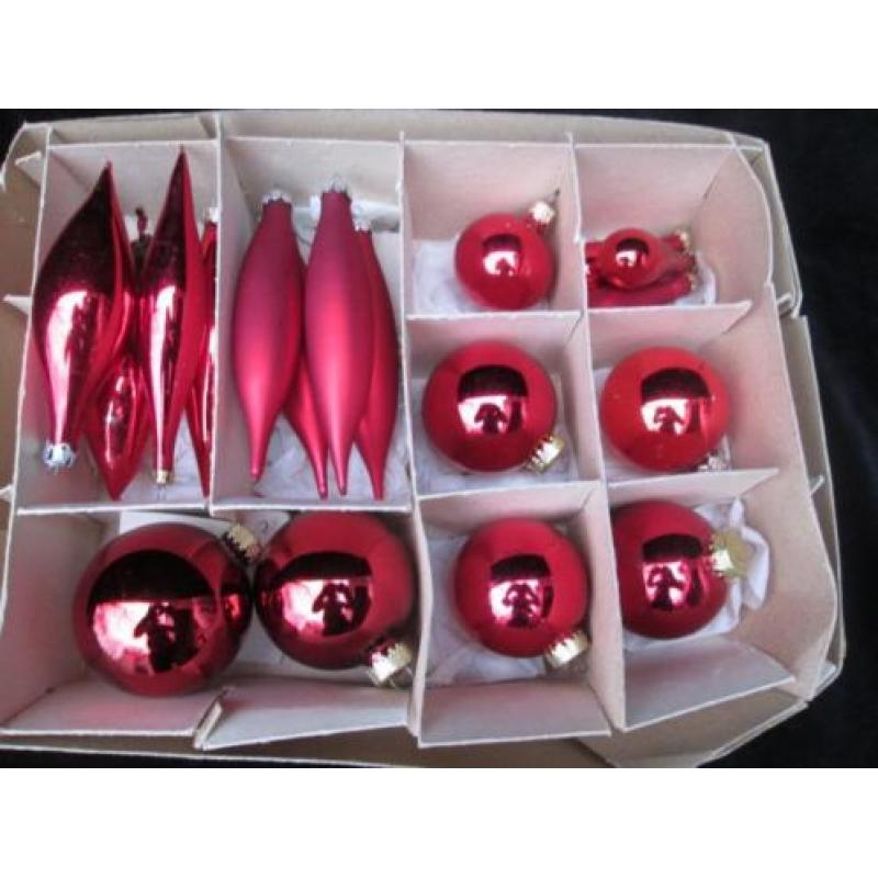 Doos 18 Diverse Oude Rode Glazen Kerstballen
