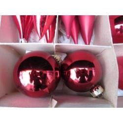 Doos 18 Diverse Oude Rode Glazen Kerstballen
