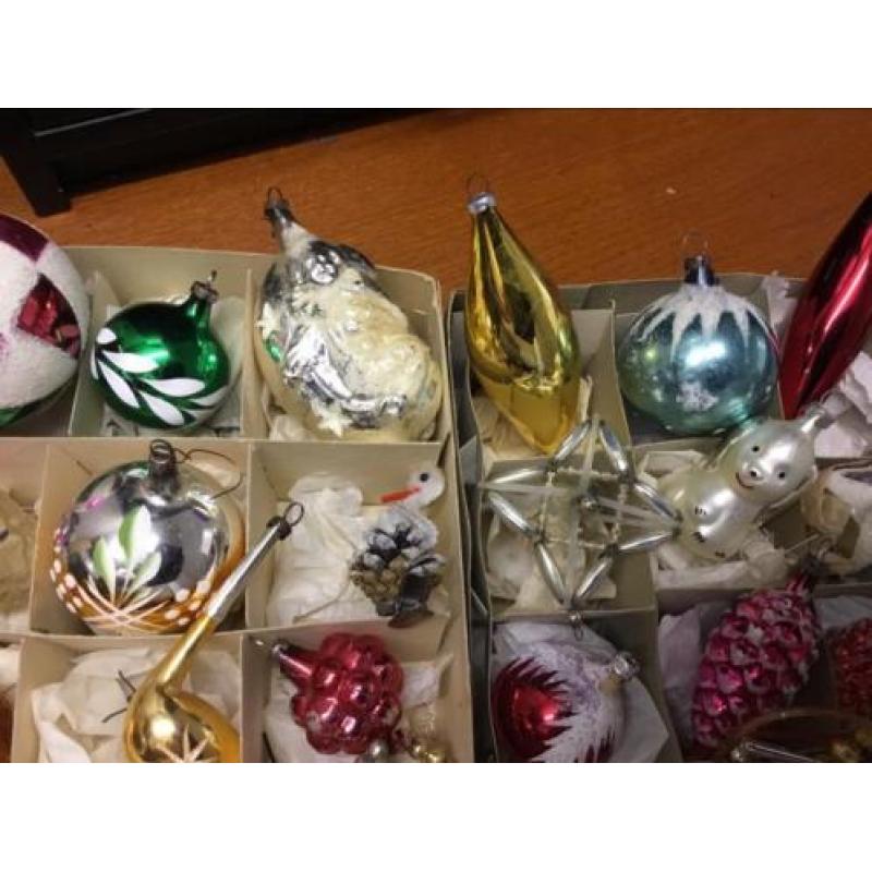 ANTIEKE KERSTBALLEN Pijp,Vogels ,mannetje op maan