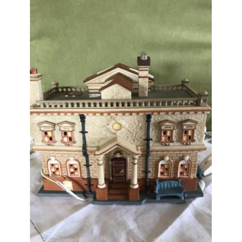 Kersthuisje Dickens Village Series, Department 56, 2005