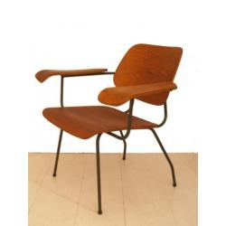 t Pilastro design fauteuil model 8000 ontwerp Tjerk Reijenga