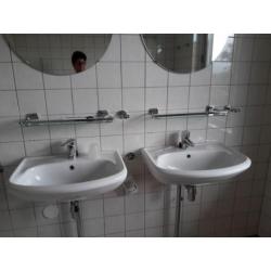 Wastafelkast wit inclusief toebehoren