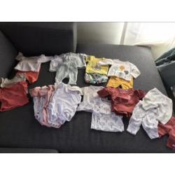 Rompers, setjes shirt en broek maat 50 te koop