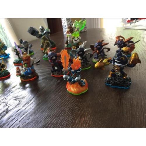 18 skylanders