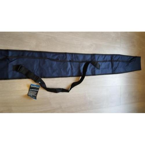 2x nieuw stevig SPRO hegels foedralen 1x 1,65m en 1x 1,56m