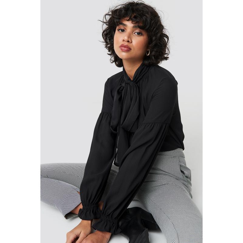 NA KD Classic Bow Tie Blouse Black